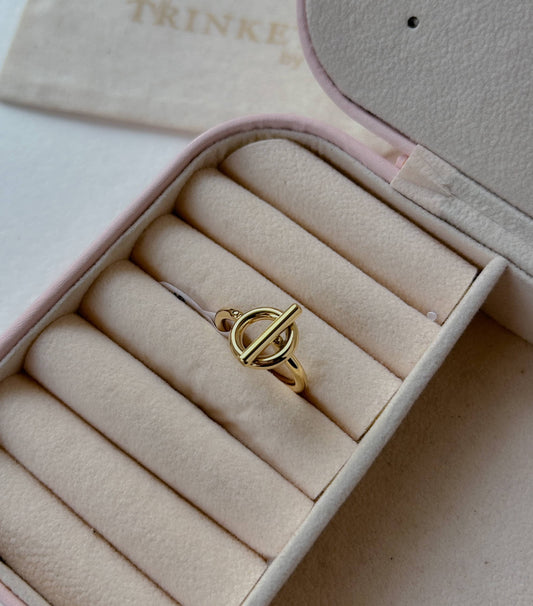 Nellie Ring