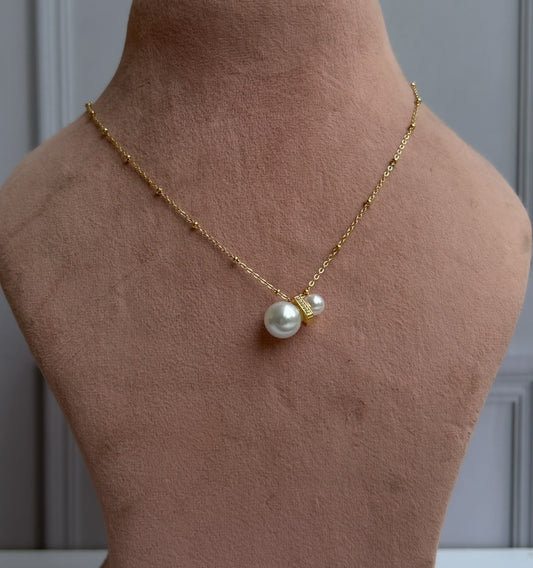 Soft Pearl Necklace