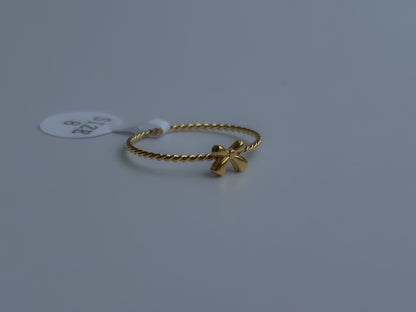 Tiny Bow Ring