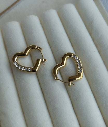 Lovelisse Hoops