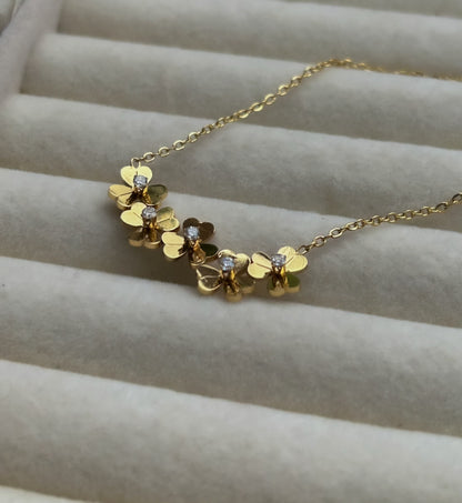 Crush Petal Necklace