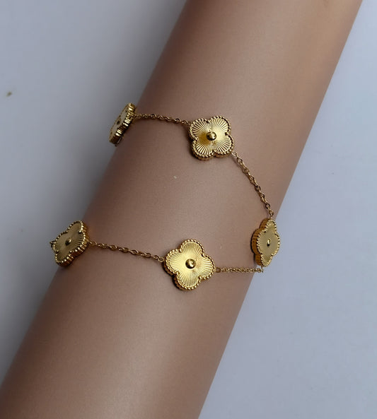 Fayra Necklace