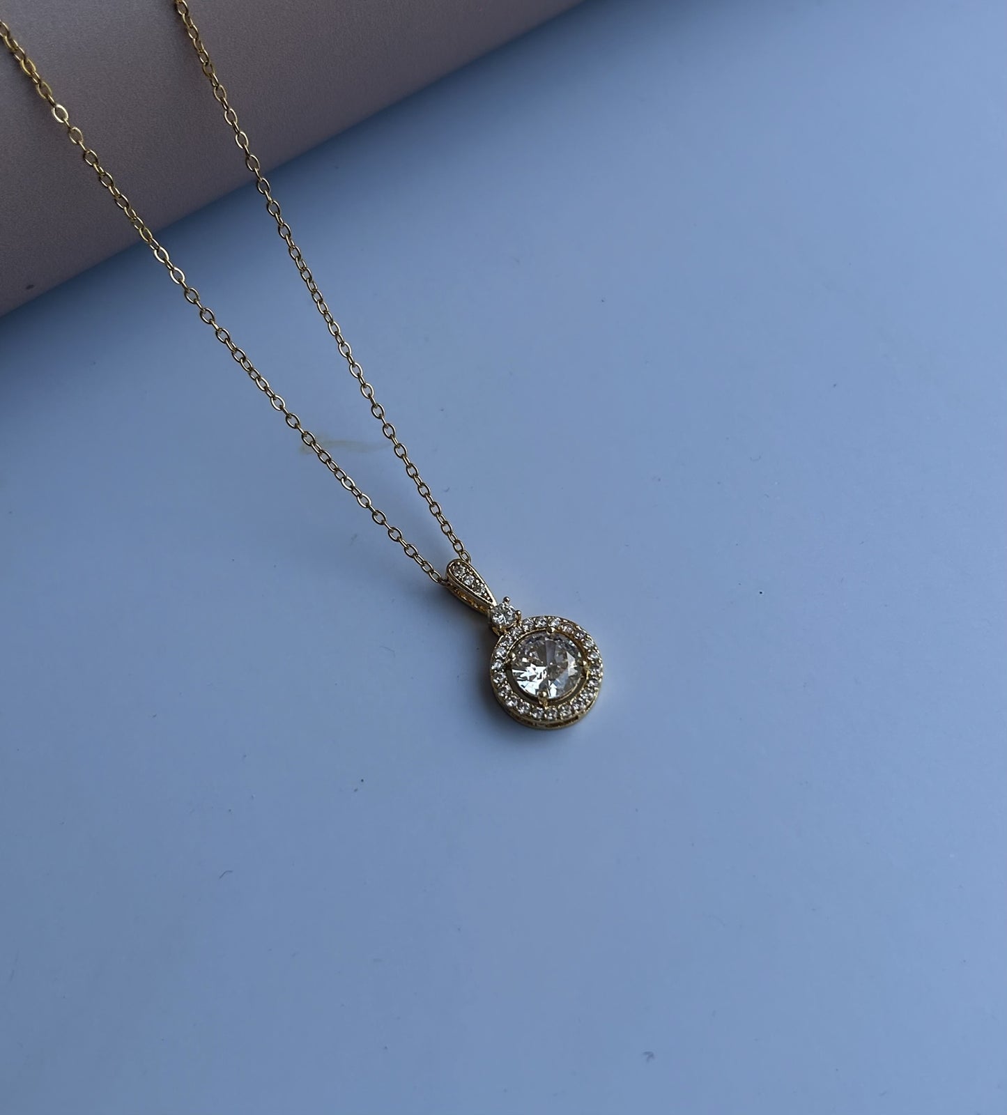 Chic Loop Necklace