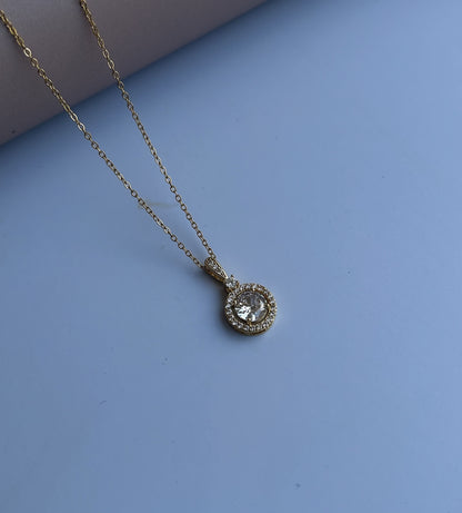 Chic Loop Necklace