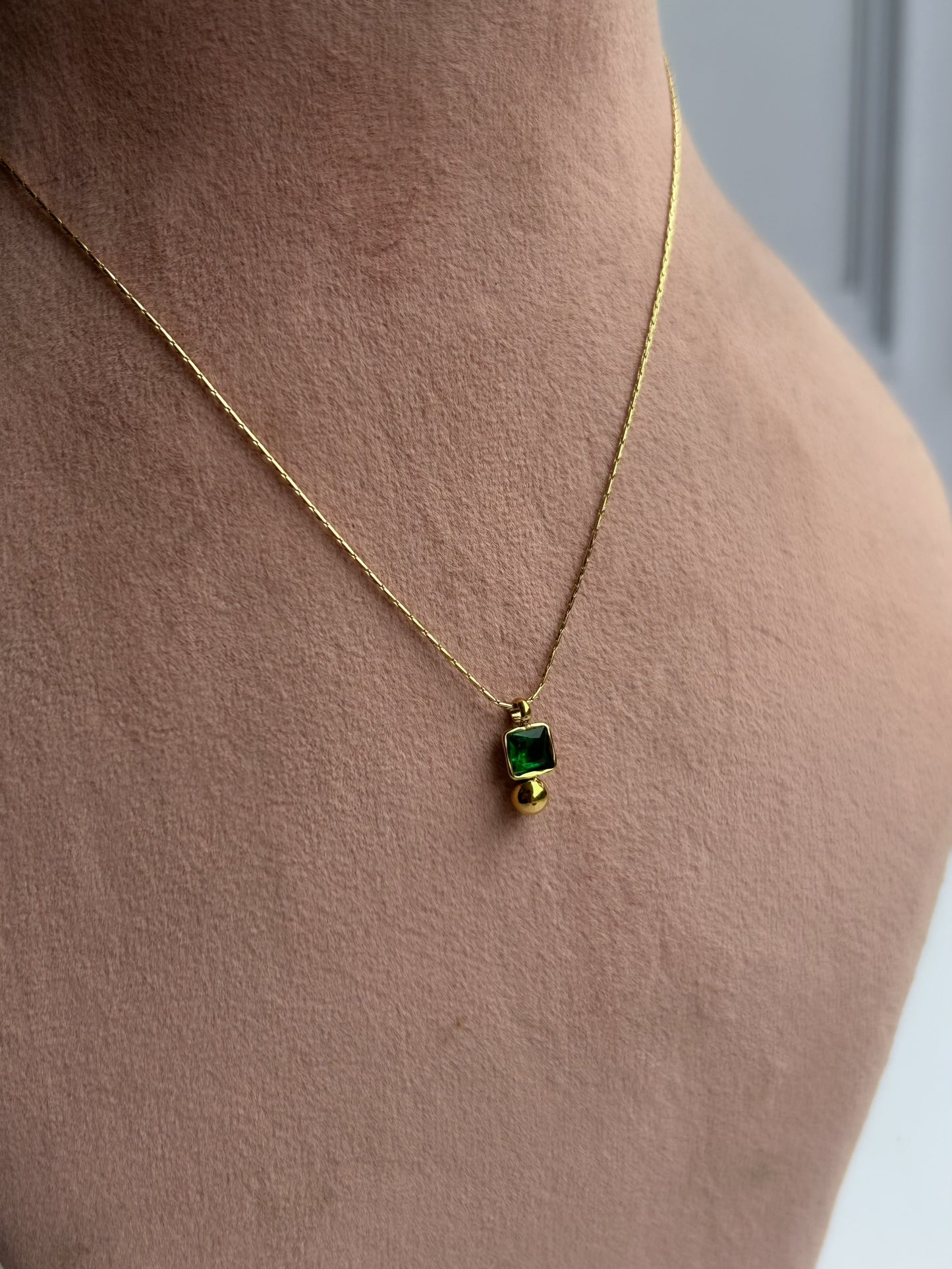 Elaria Necklace