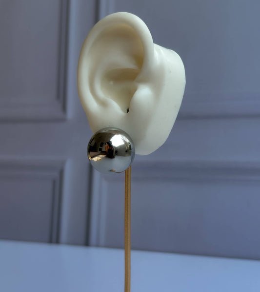 Lunar Loop Studs