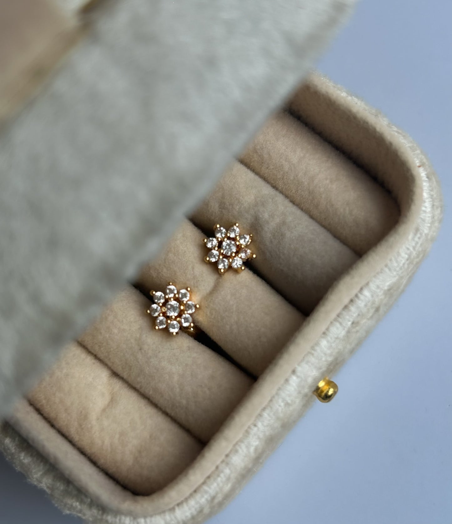 Dainty Dots Collection