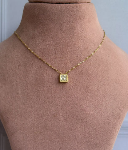 Aura Glow Necklace