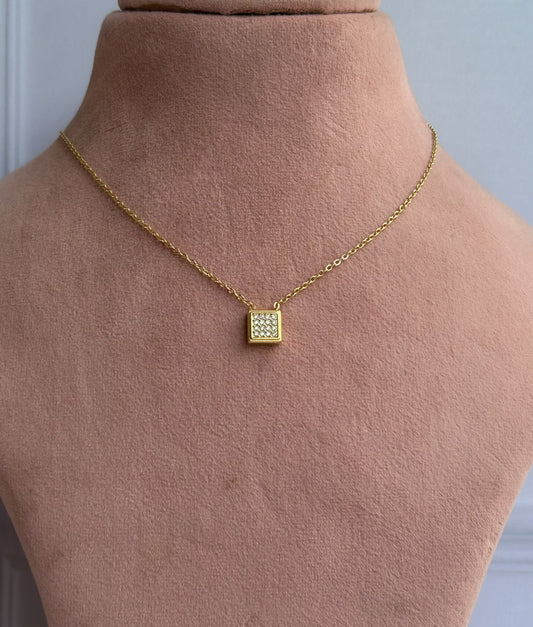 Aura Glow Necklace