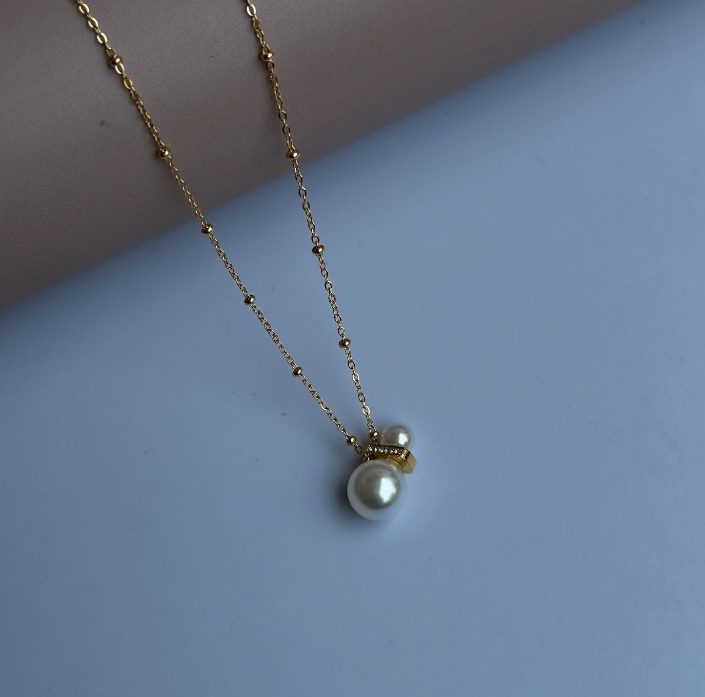 Soft Pearl Necklace
