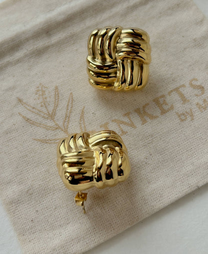 Linnet Studs