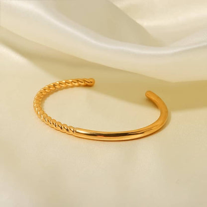 Fusion Twist Band