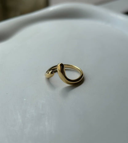 Slink Ring