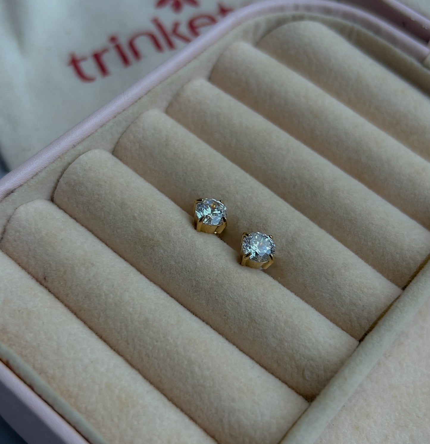 Solitaire Studs