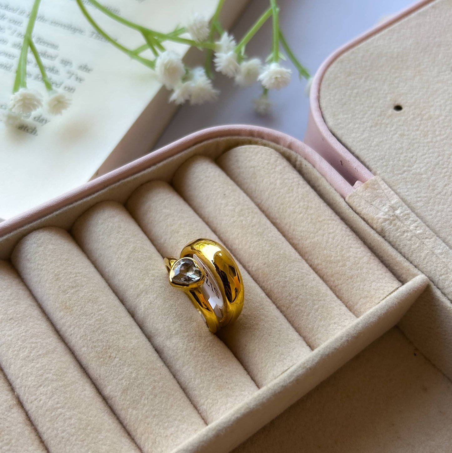 Royal Adore Ring