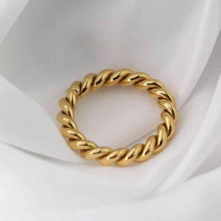 Twisted Ring