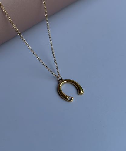Fortune Curve Necklace