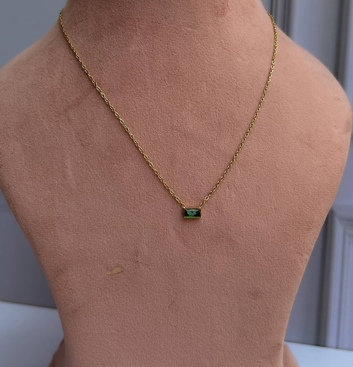 Nix Necklace