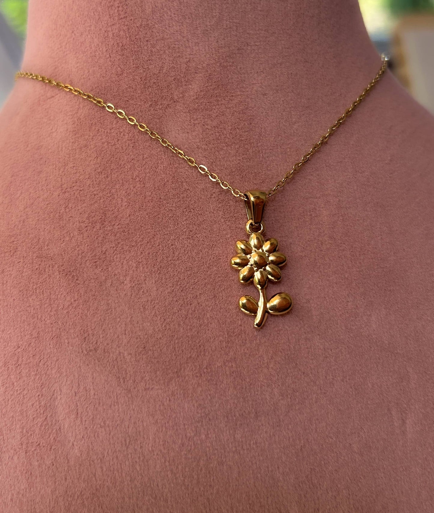 Whimsy Daisy Necklace