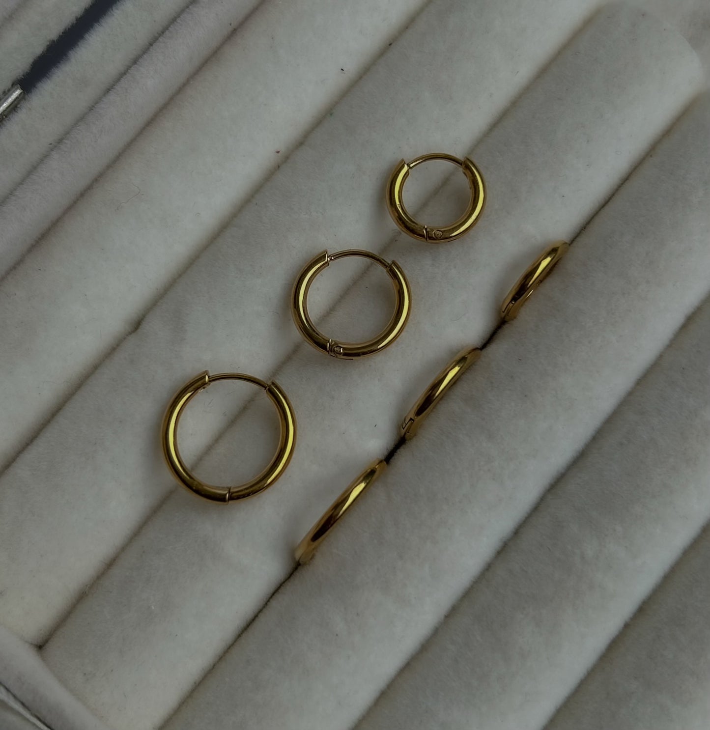 Golden Hoops Set (Pair)