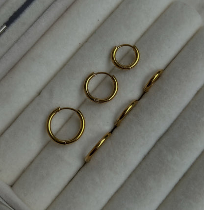 Golden Hoops Set (Pair)