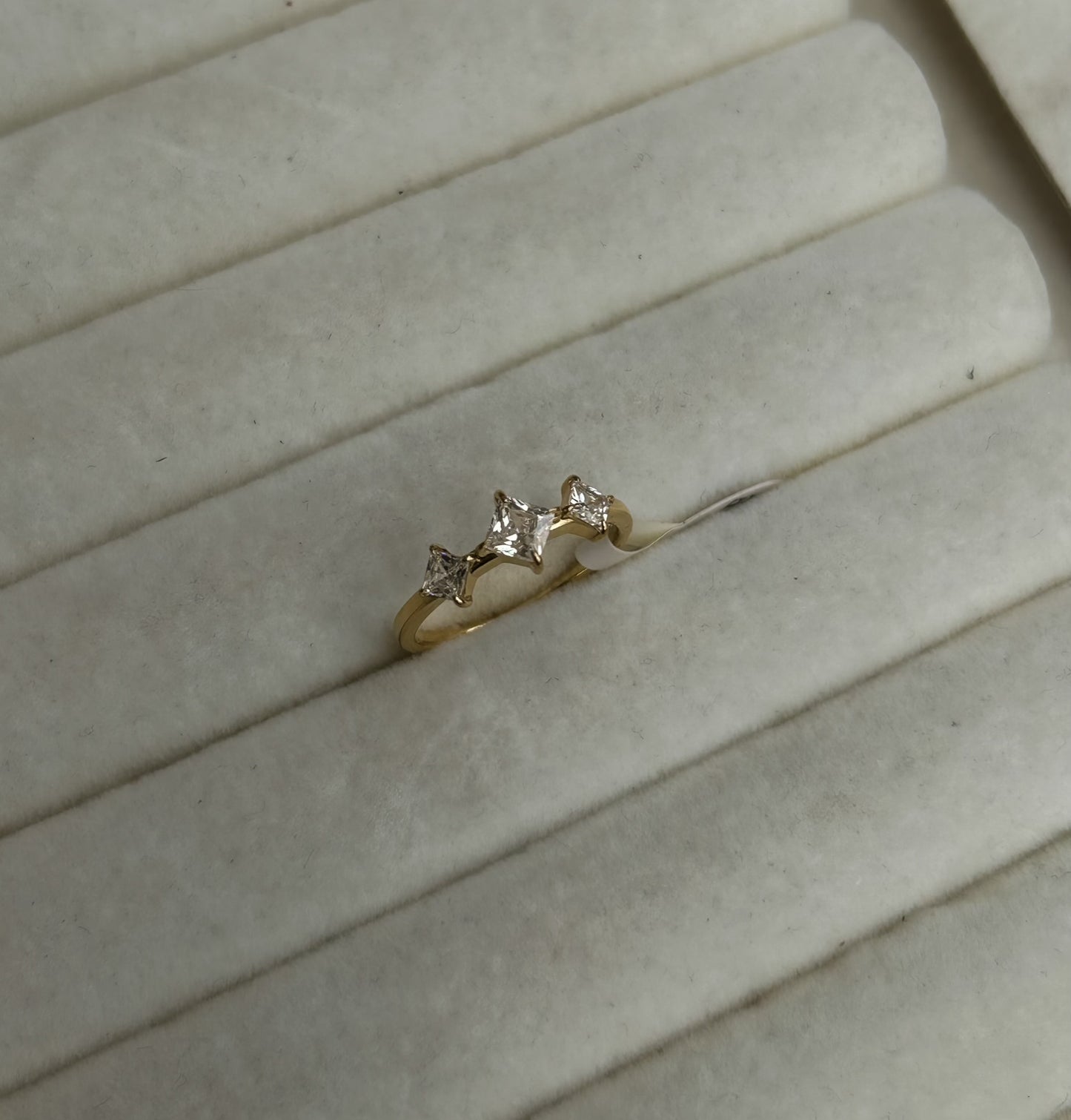 Dazzle Pop Ring
