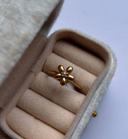 Golden Flora Ring