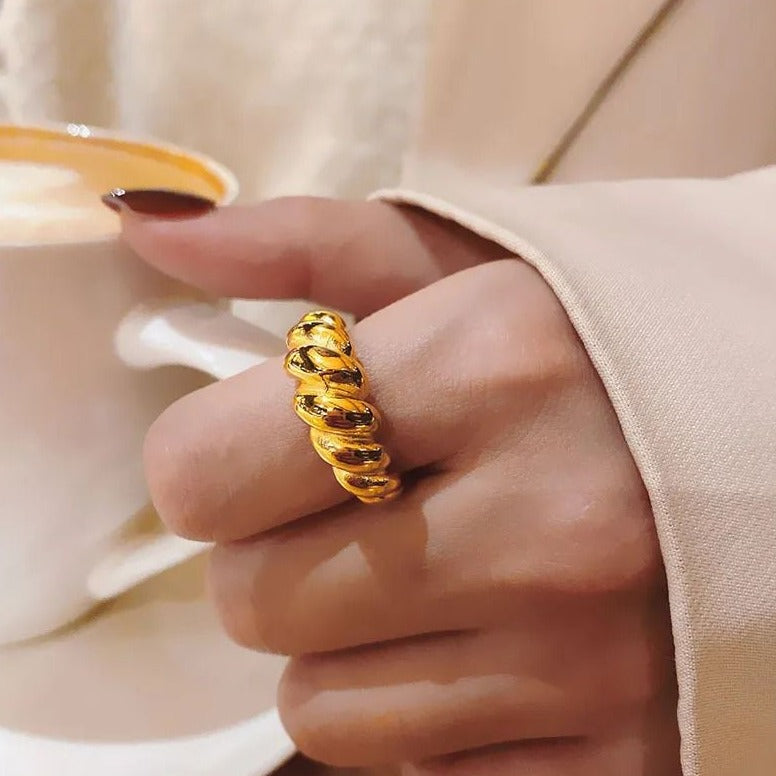 Croissant Ring